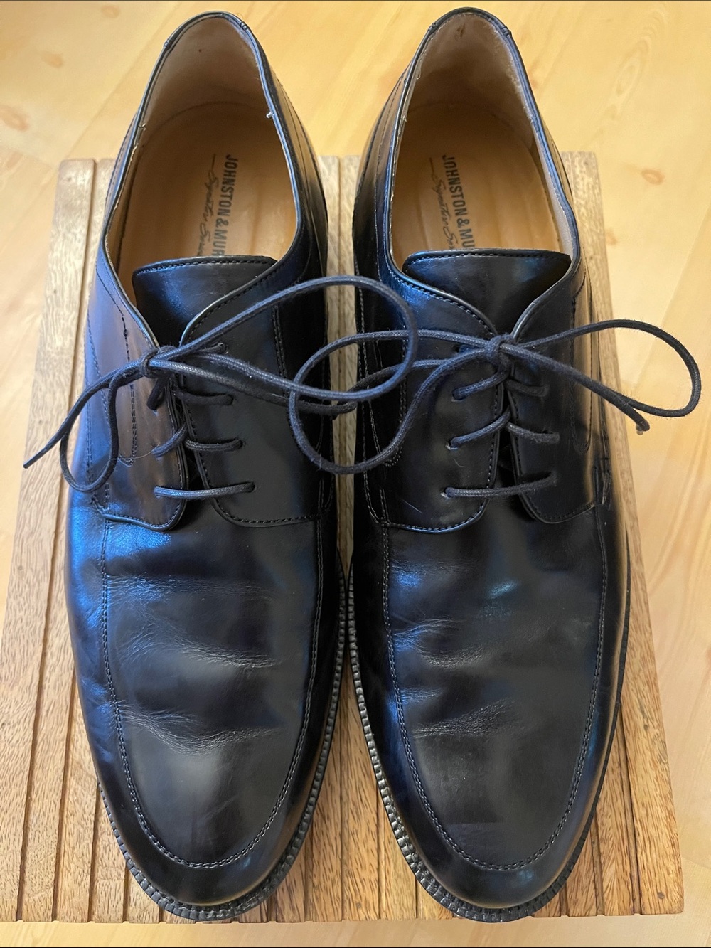 Johnston & Murphy Men's Black Leather Derby Oxfords Signature Series